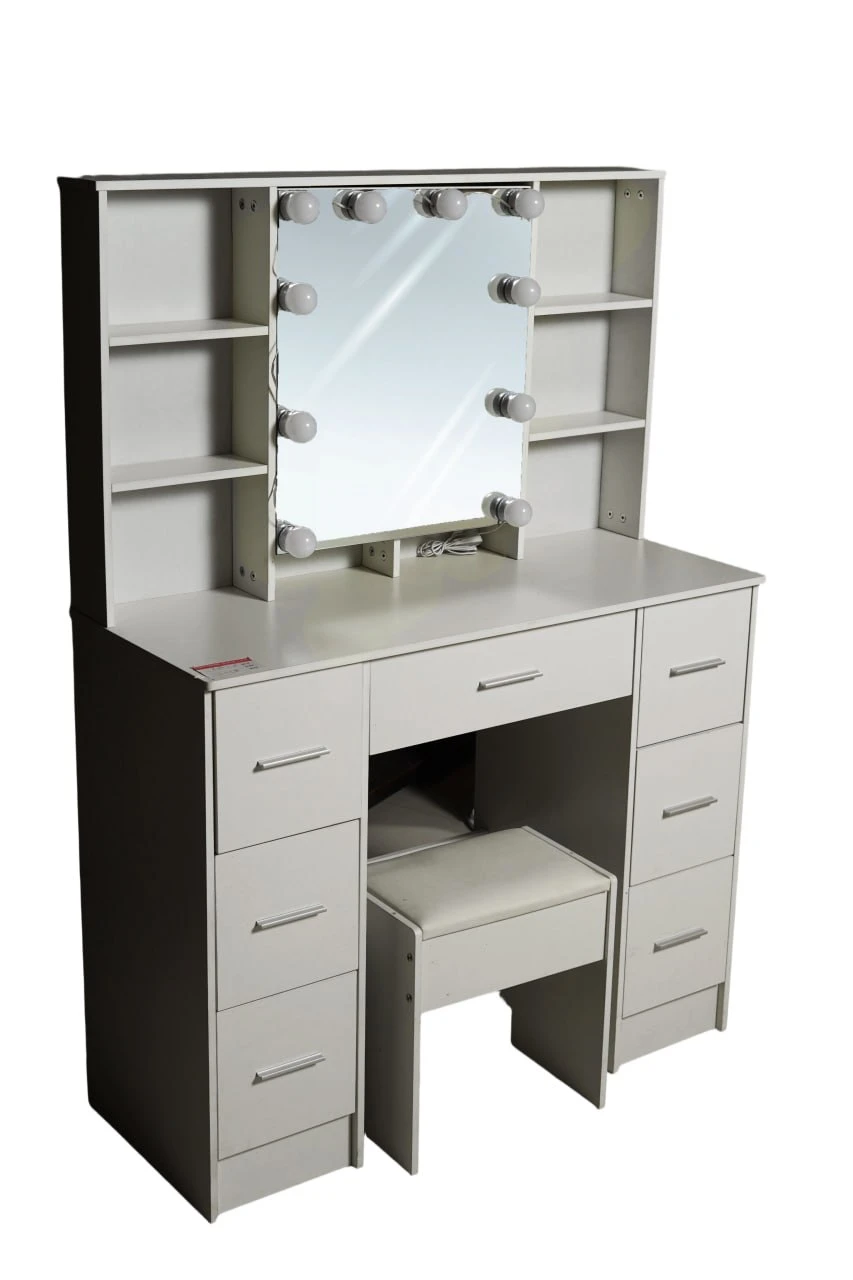 طاولة تزيين